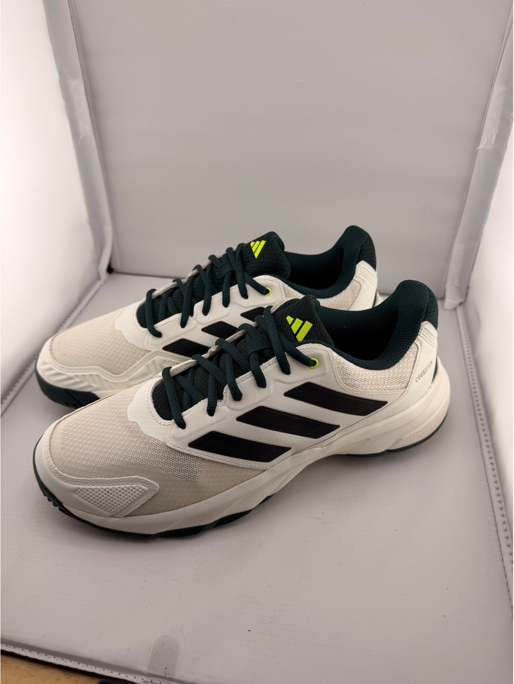 Adidas Courtjam Control 3 Men's Tennis Shoes Size 10 White and Green NEW